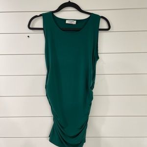 Women’s top sleeveless